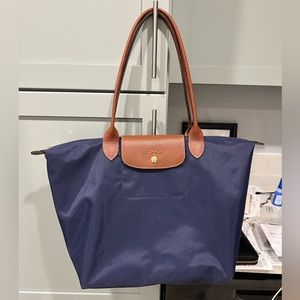 Navy medium Longchamp shopping bag